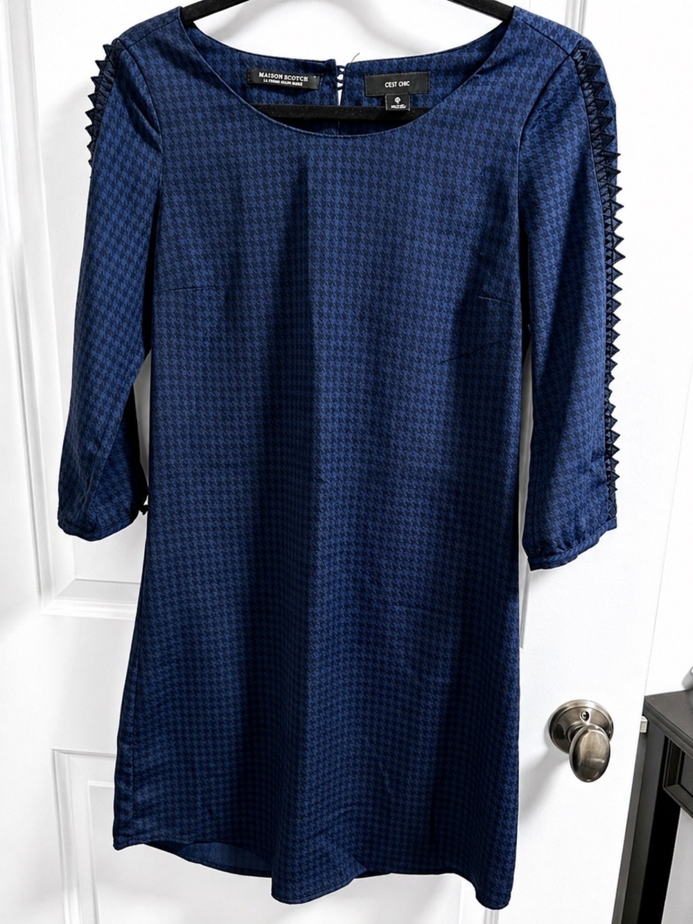 MAISON SCOTCH Scotch and Soda Houndstooth Navy Spike Shift Dress C'est Chic